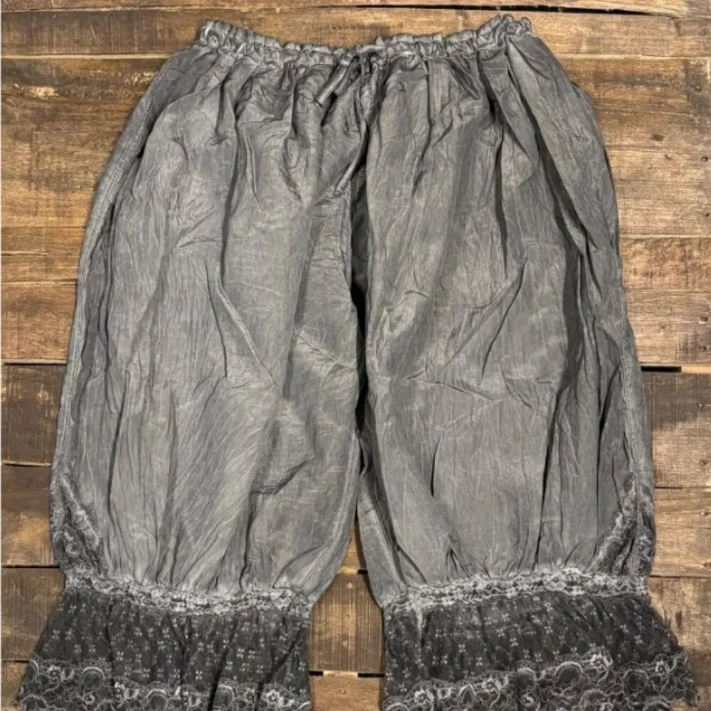 NEW NWT Jaded Gypsy Alluring Romance Bloomers and Jacket Charcoal Size O/S - Picture 2 of 3